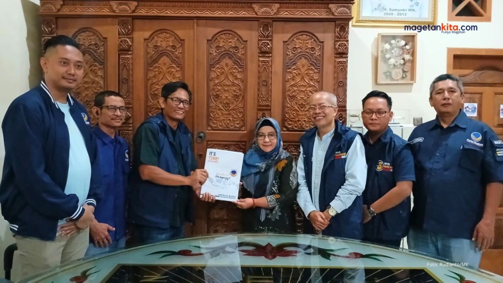 Setelah PKB dan Golkar, Nanik Sumantri Daftar Cabup di Partai Nasdem&nbsp;Magetan