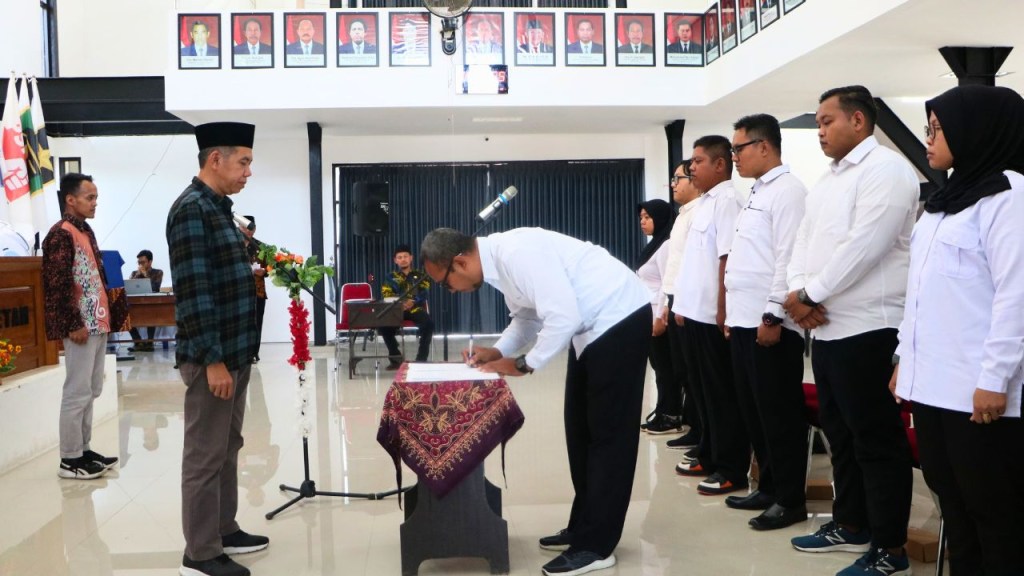 KPU Magetan Lakukan PAW terhadap Sejumlah anggota PPK dan&nbsp;PPS