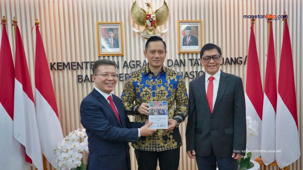 Menteri AHY Terima Penghargaan sebagai Tokoh Pendorong Investasi