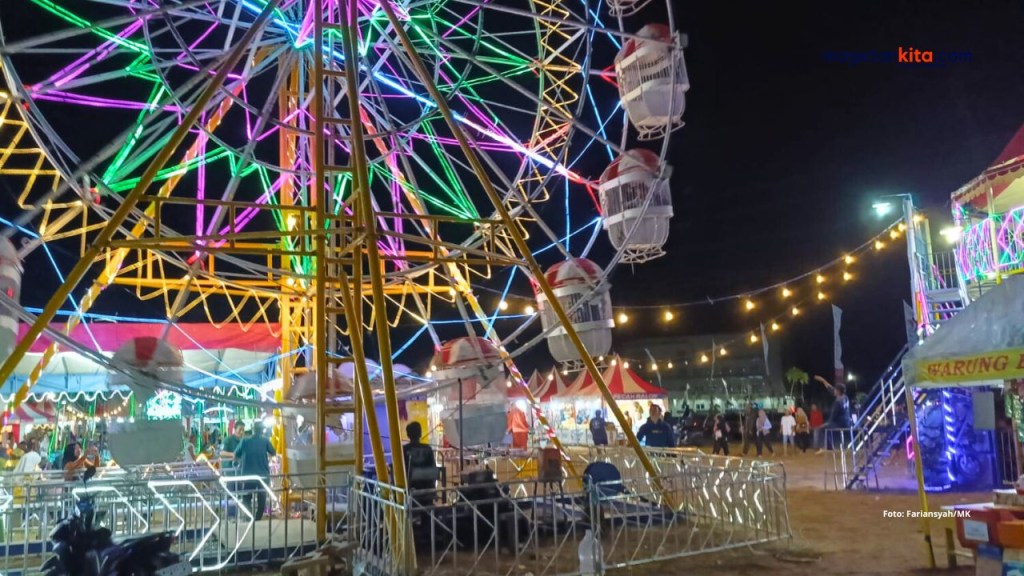 Bangkitkan Ekonomi Rakyat, Halaman Kampus 5 Unesa Magetan Jadi Pasar Malam
